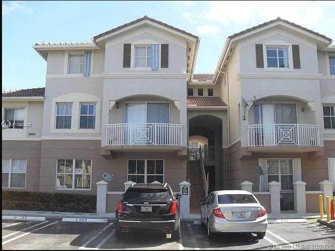 8854 Flagler St - Photo 1