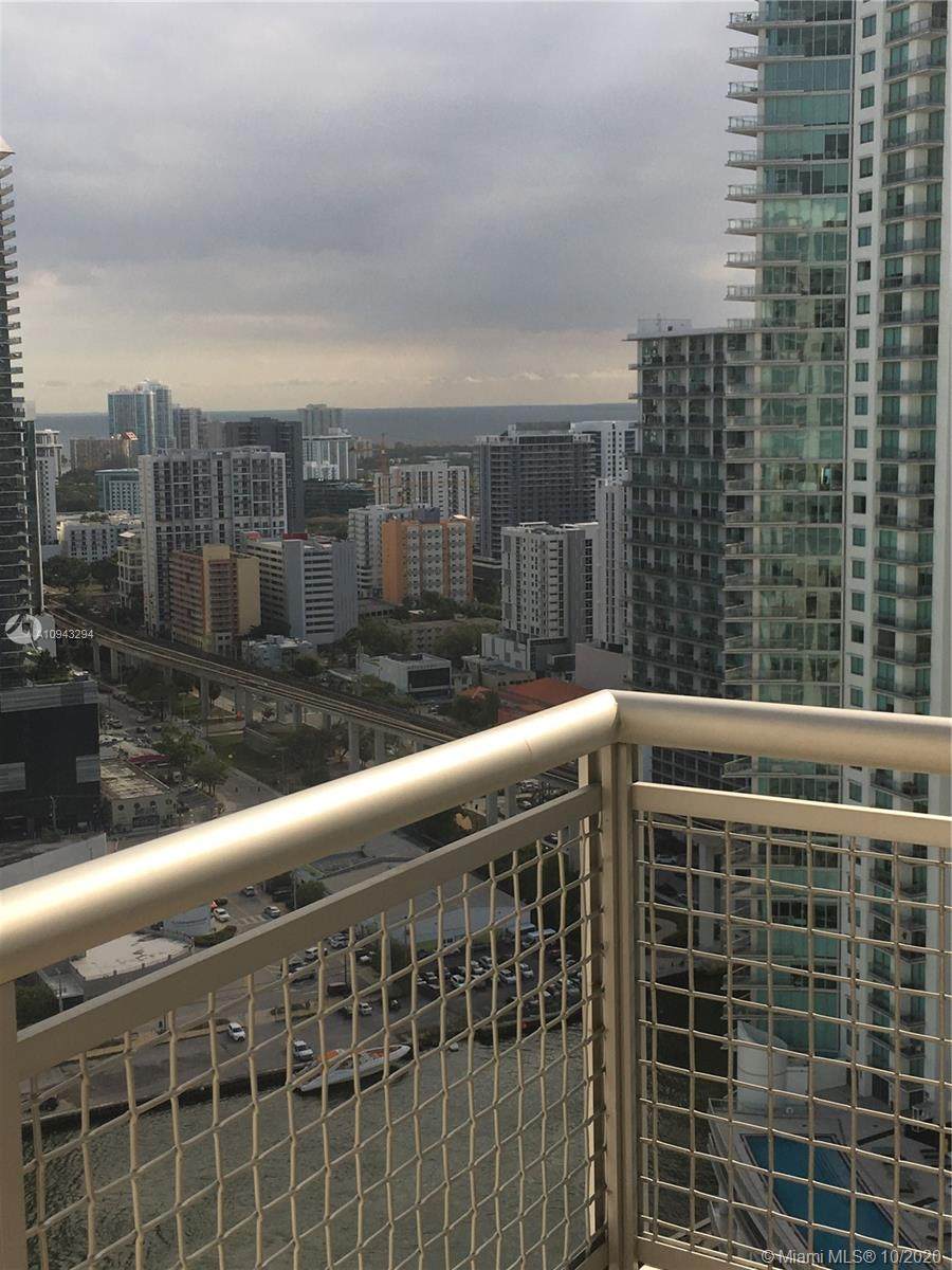 350 Miami Ave - Photo 1