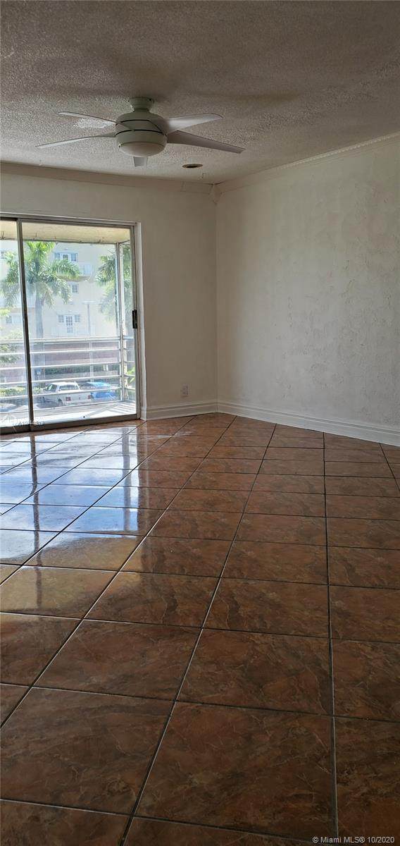 5790 Stirling Rd - Photo 1