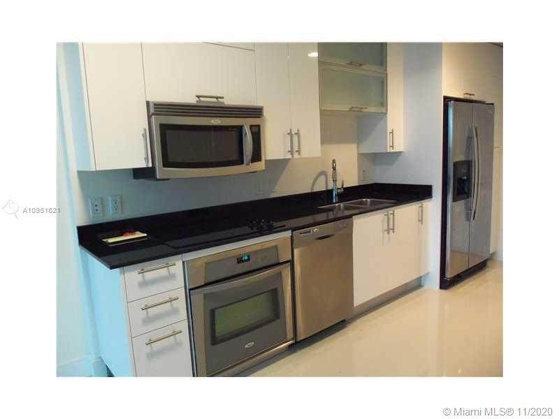 60 13th St - Photo 1