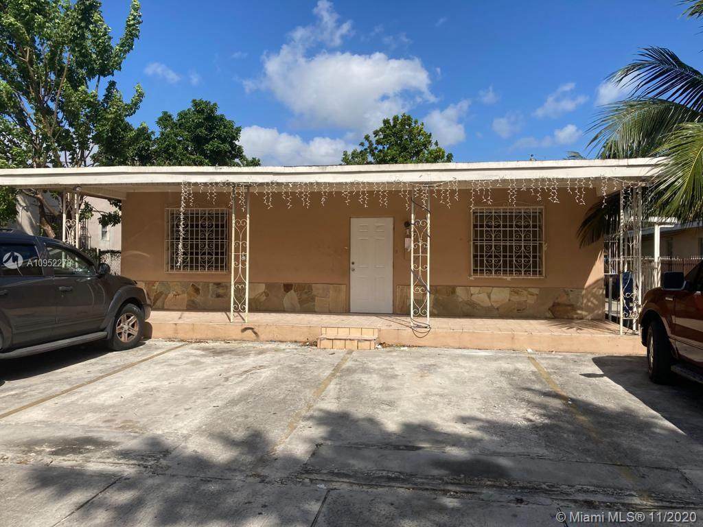 1753 17 St - Photo 1