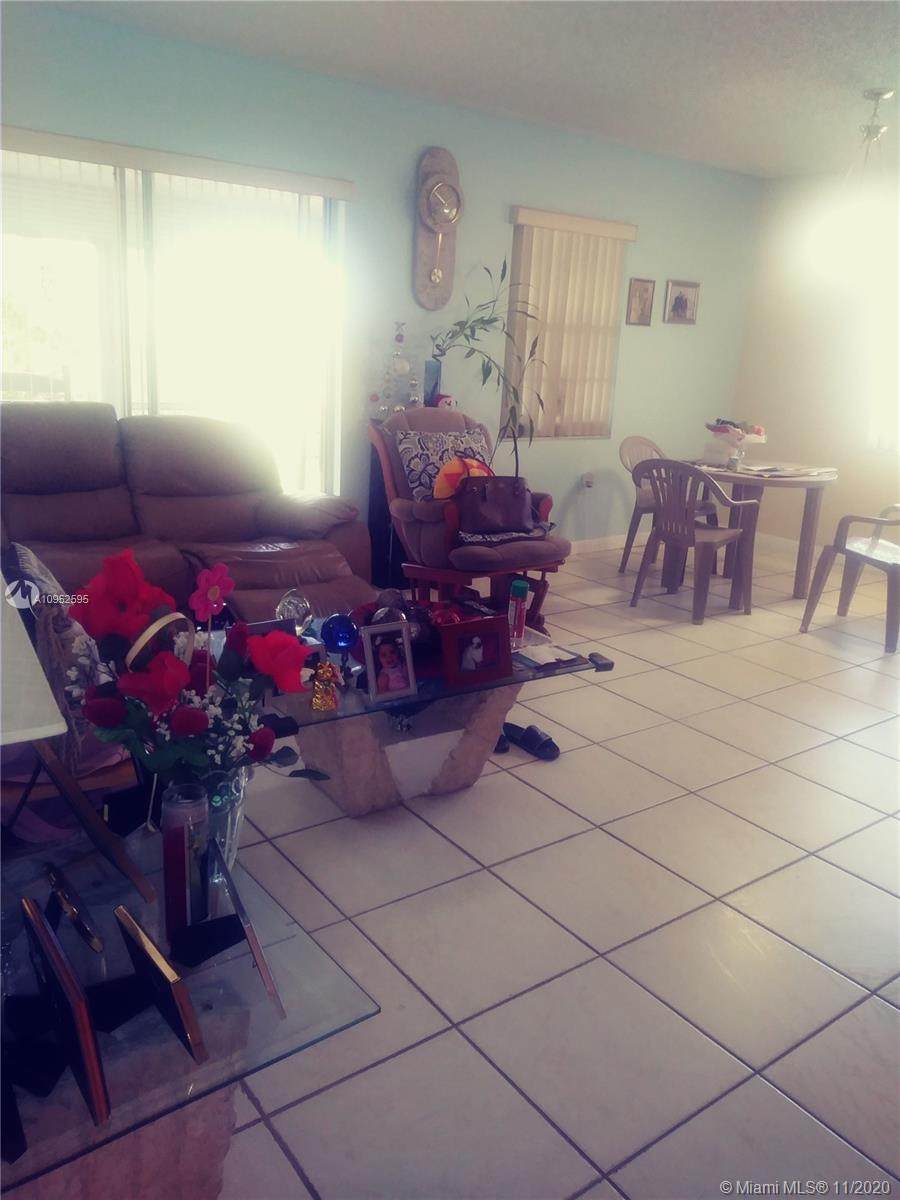 4980 Sabal Palm Blvd - Photo 1