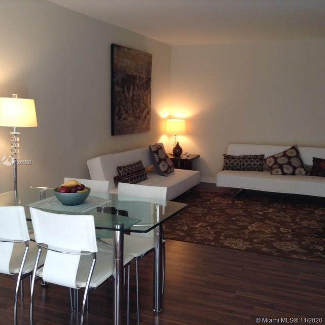 1340 Lincoln Rd - Photo 1
