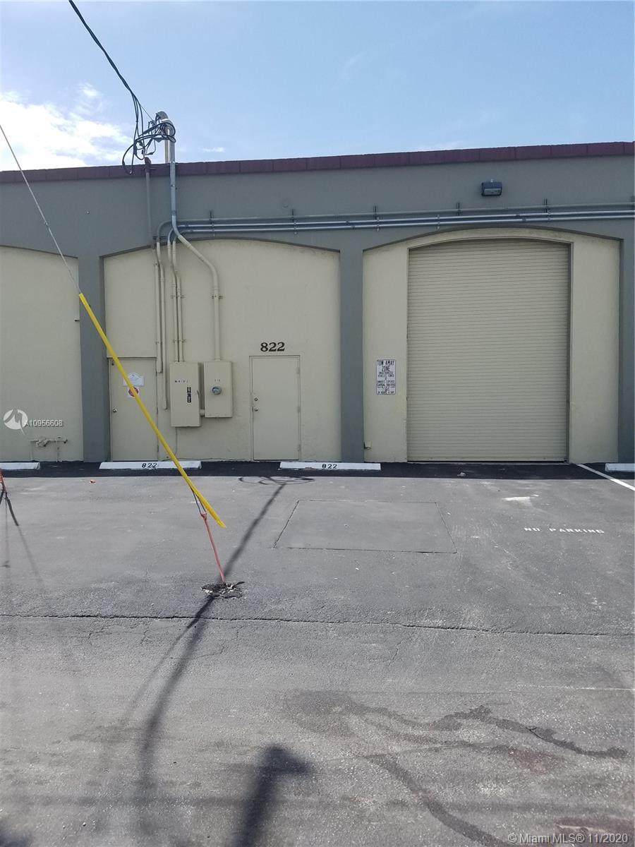 822 Ne 40th Ct - Photo 1