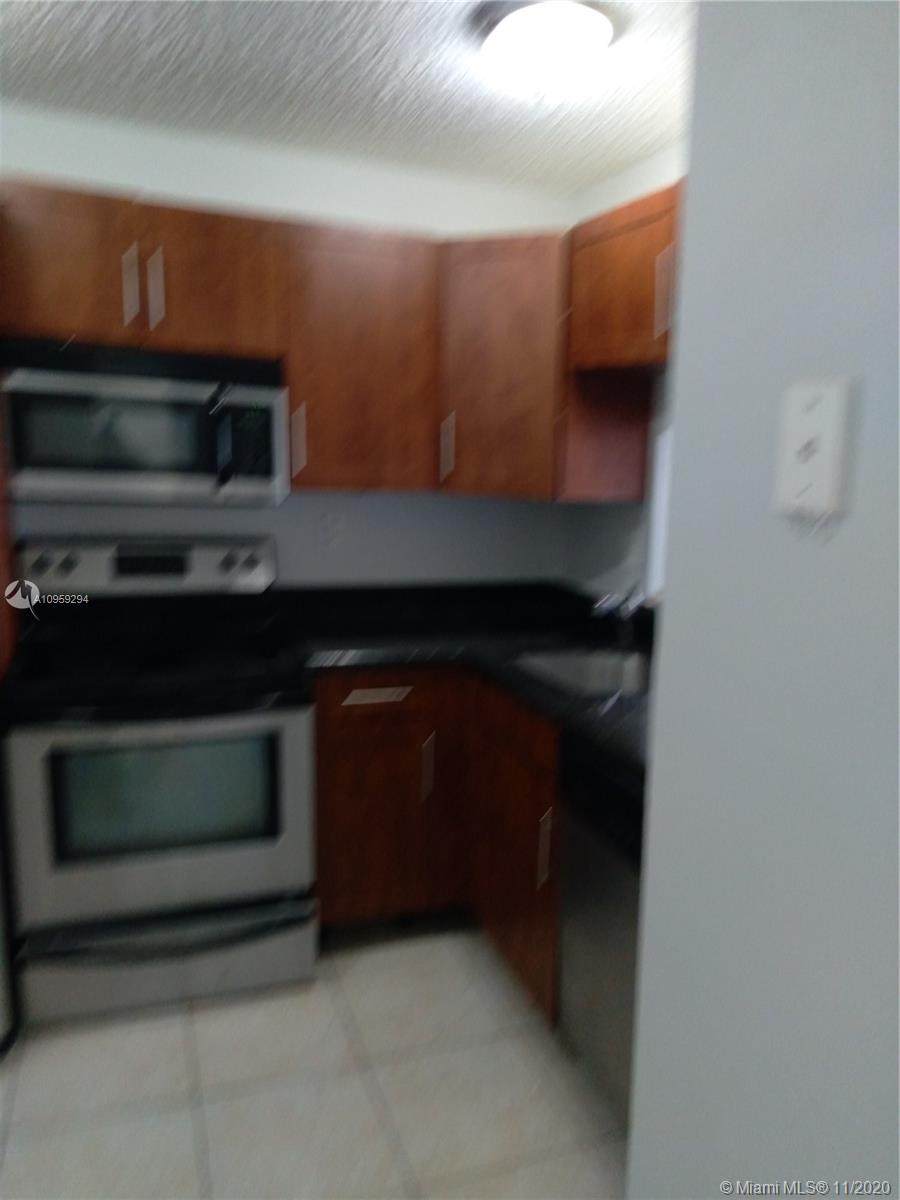 482 165th St Rd - Photo 1