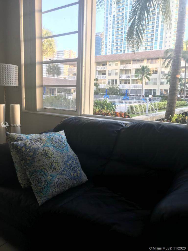 1889 Ocean Dr - Photo 1