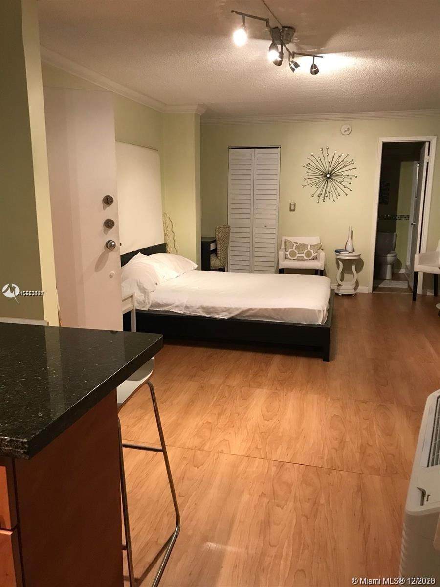 710 Washington Ave - Photo 1