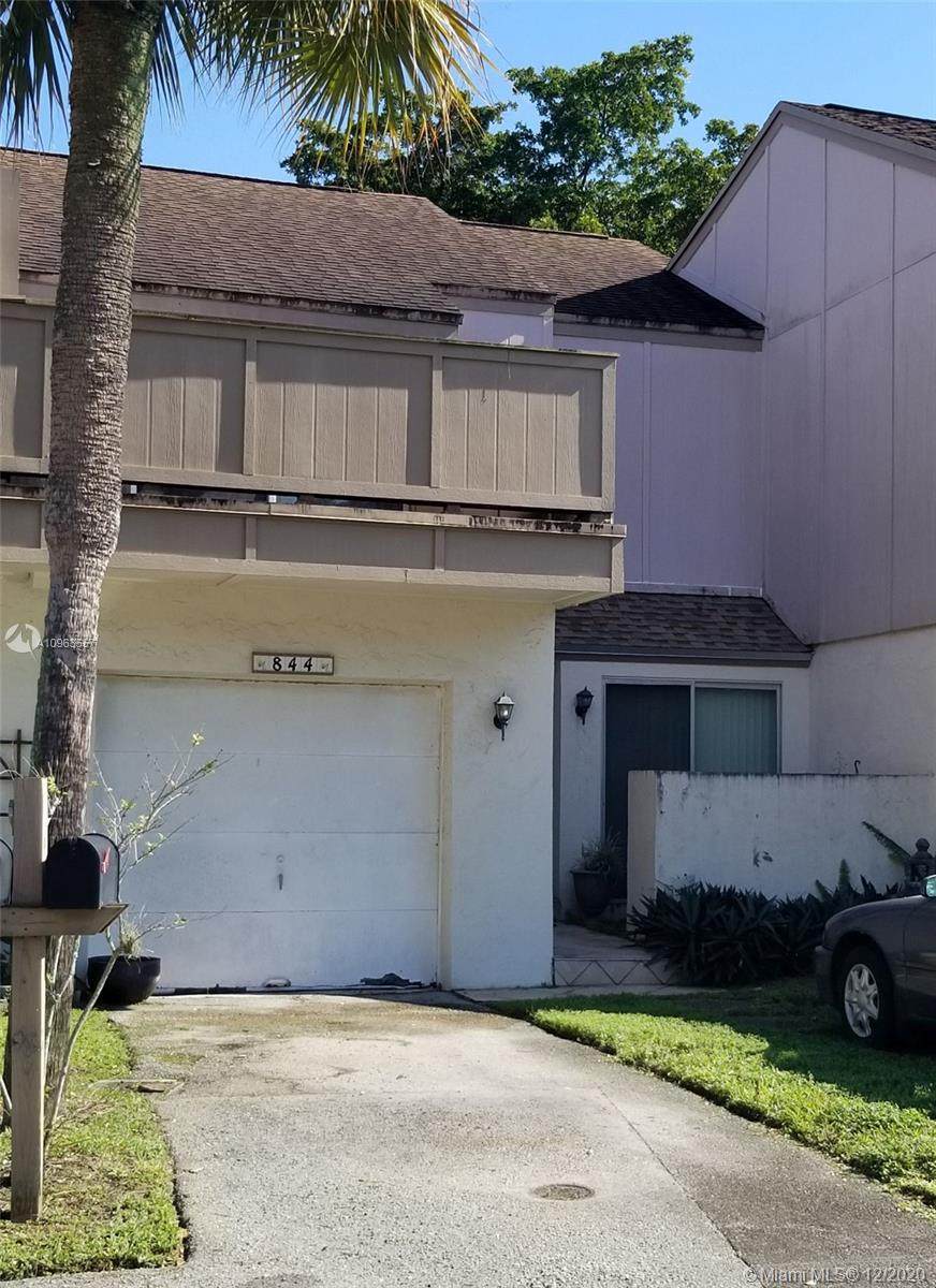 844 81st Way - Photo 1