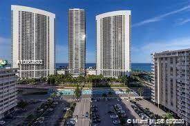1833 Ocean Dr - Photo 1