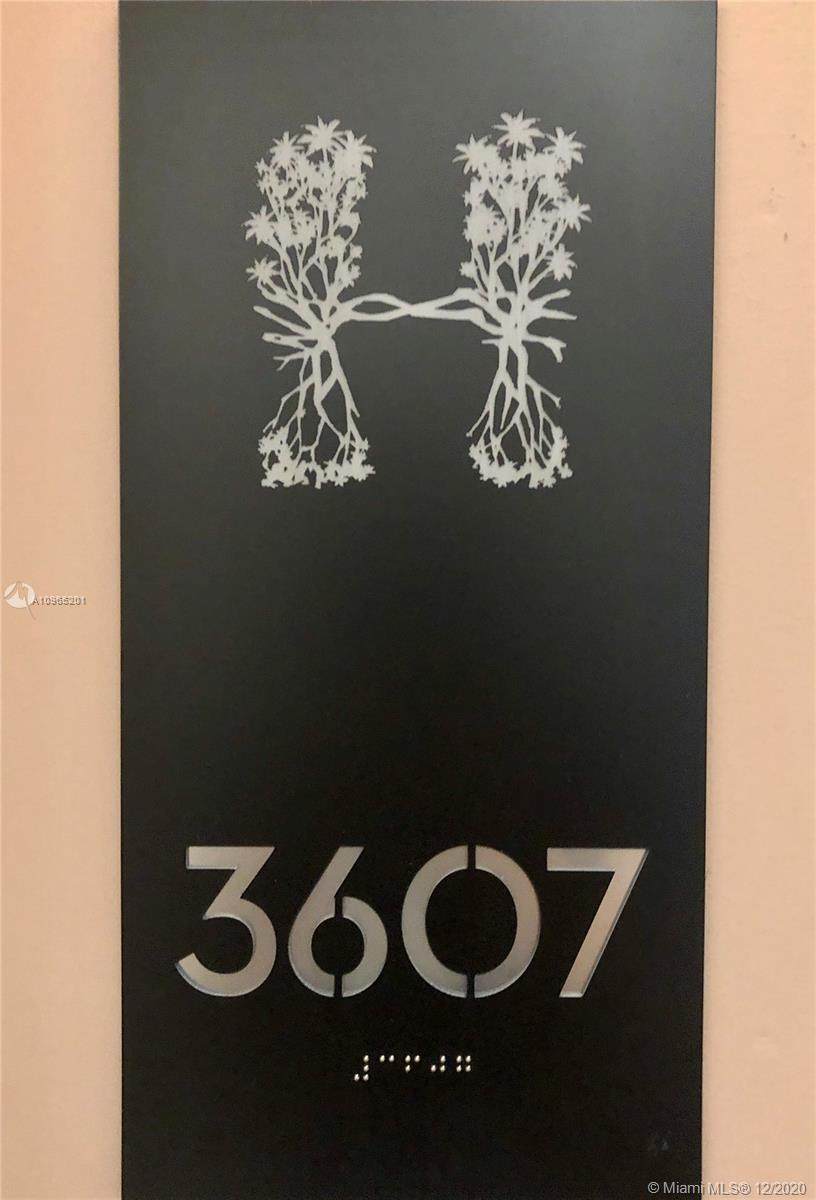 4010 Ocean Dr - Photo 1