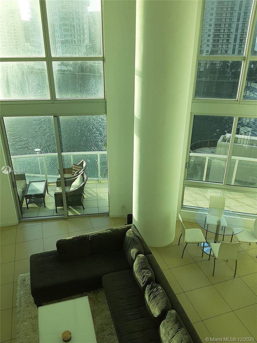 300 Biscayne Blvd - Photo 1