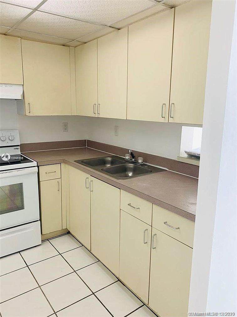 5625 20th Ave - Photo 1