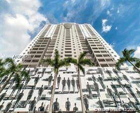 185 14th Ter - Photo 1