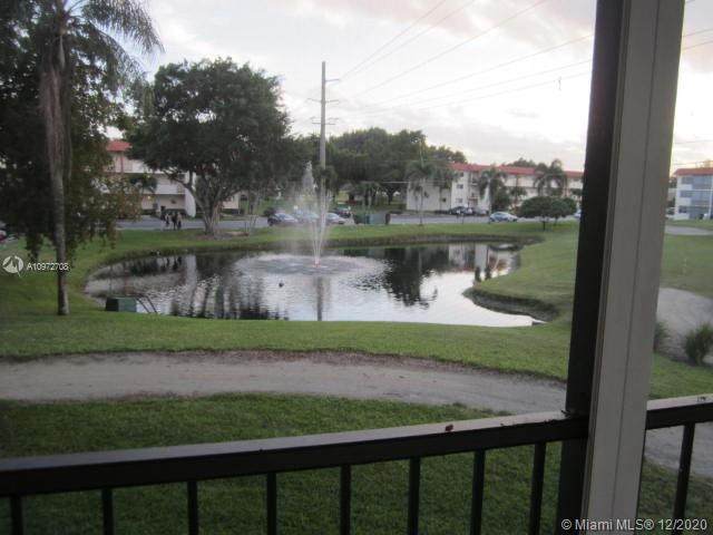 691 Hollybrook Dr - Photo 1