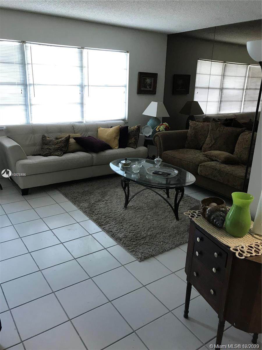4701 Martinique Dr - Photo 1