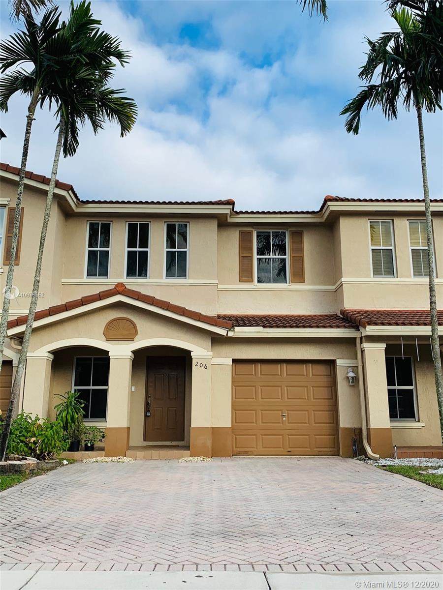 206 Riverwalk Cir - Photo 1