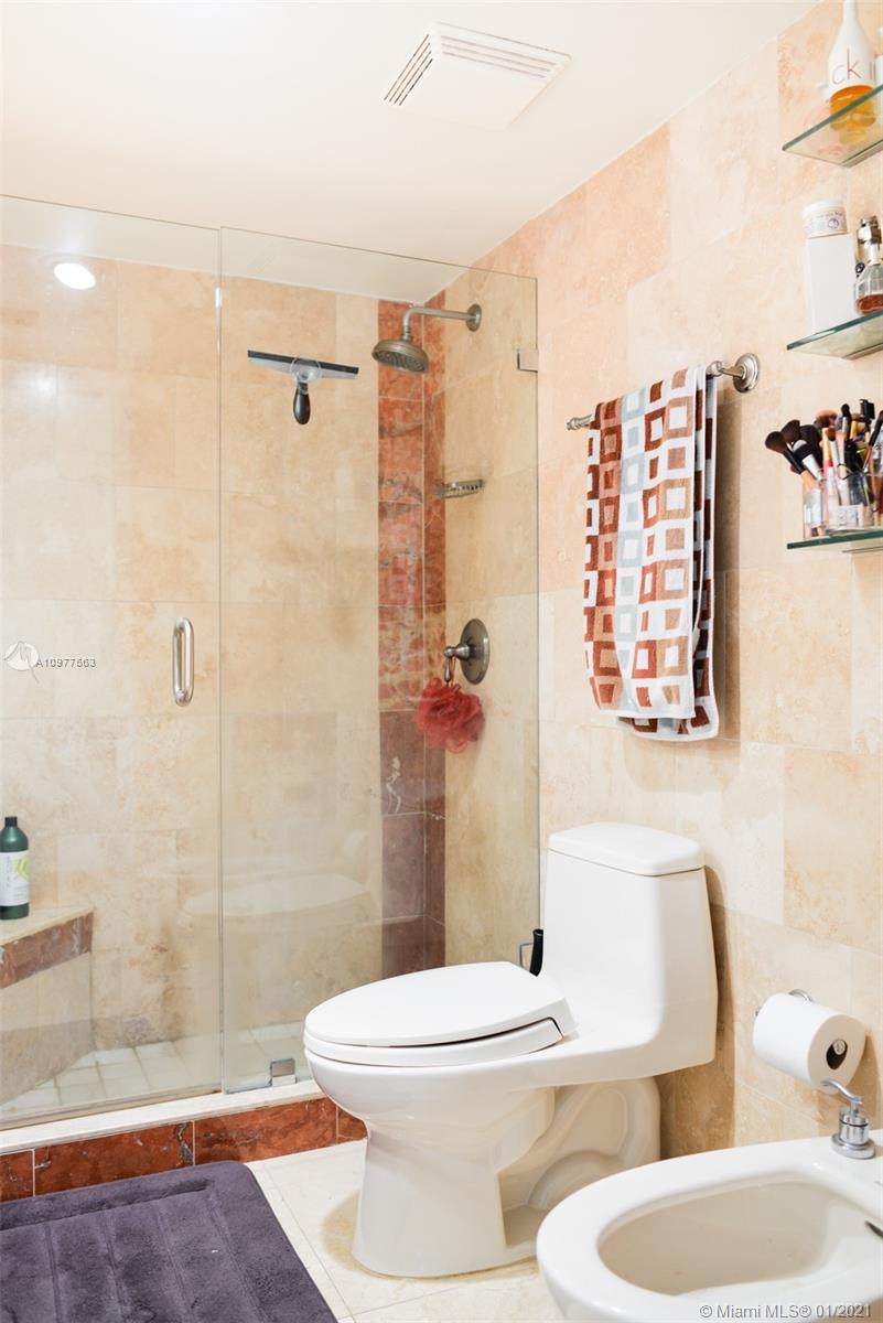520 Brickell Key Dr - Photo 1