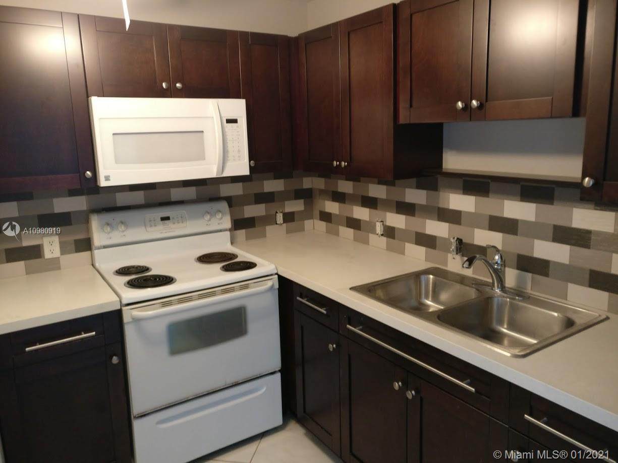 139 Tuscany B - Photo 1