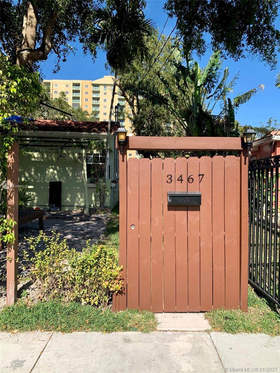 3467 23rd St - Photo 1