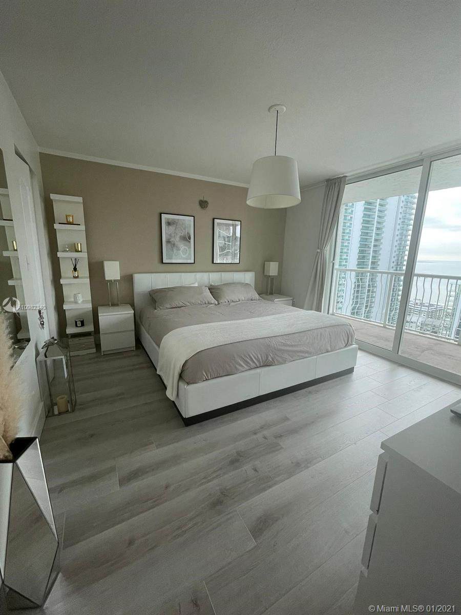 1200 Brickell Bay Dr - Photo 1