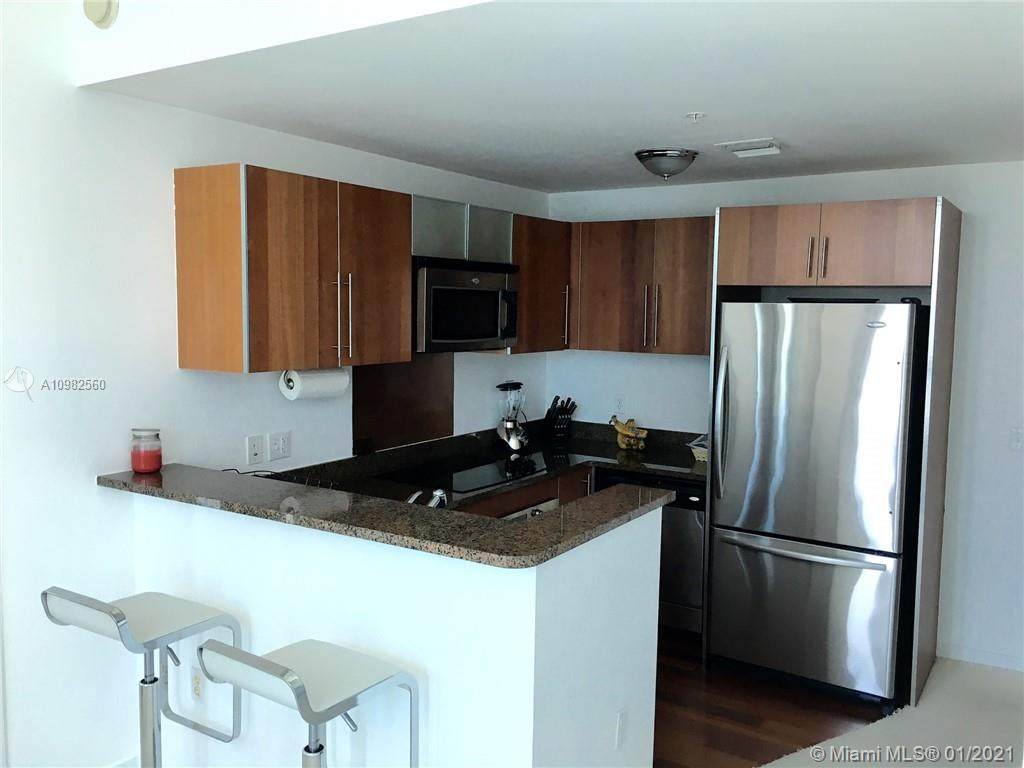 300 Biscayne - Photo 1