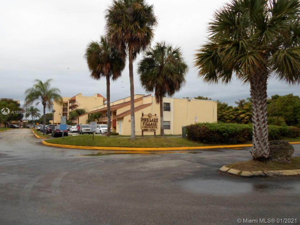 8885 Fontainebleau Blvd - Photo 1