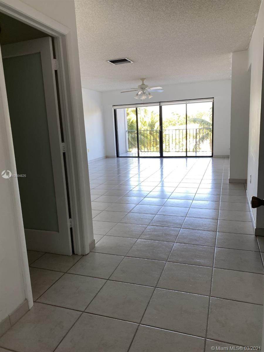 575 Crandon Blvd - Photo 1