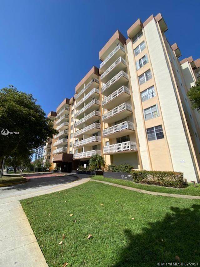 15600 7th Ave - Photo 1