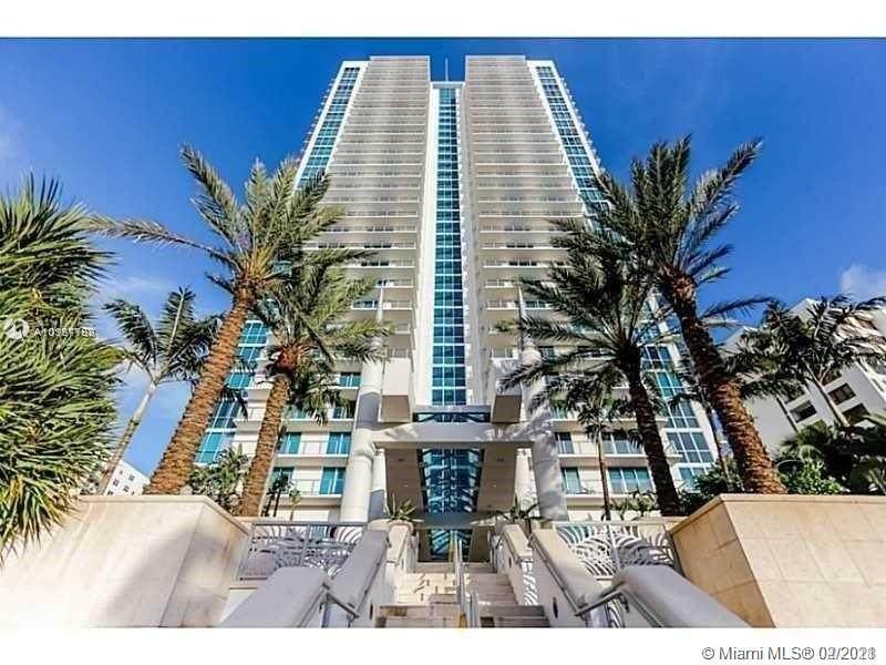 3101 Ocean Dr - Photo 1