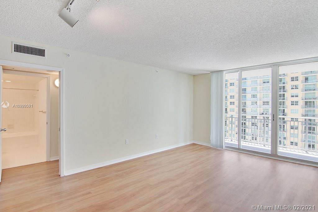 1111 Brickell Bay Dr - Photo 1