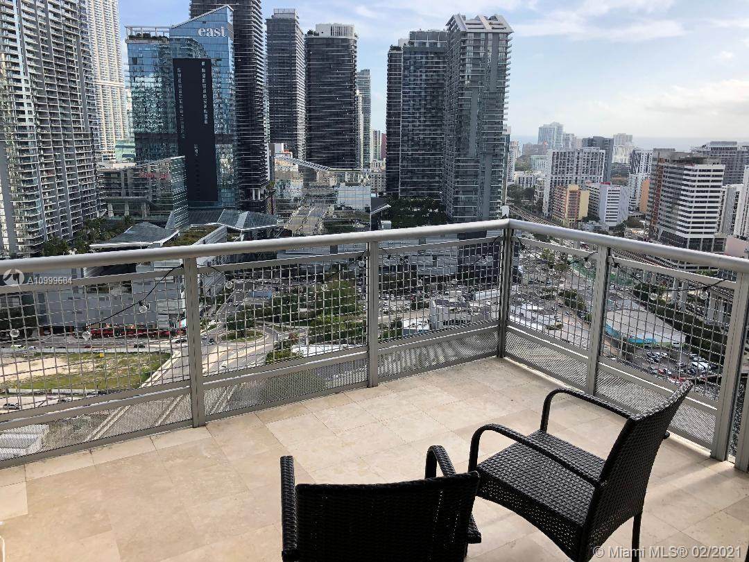 350 Miami Ave - Photo 1