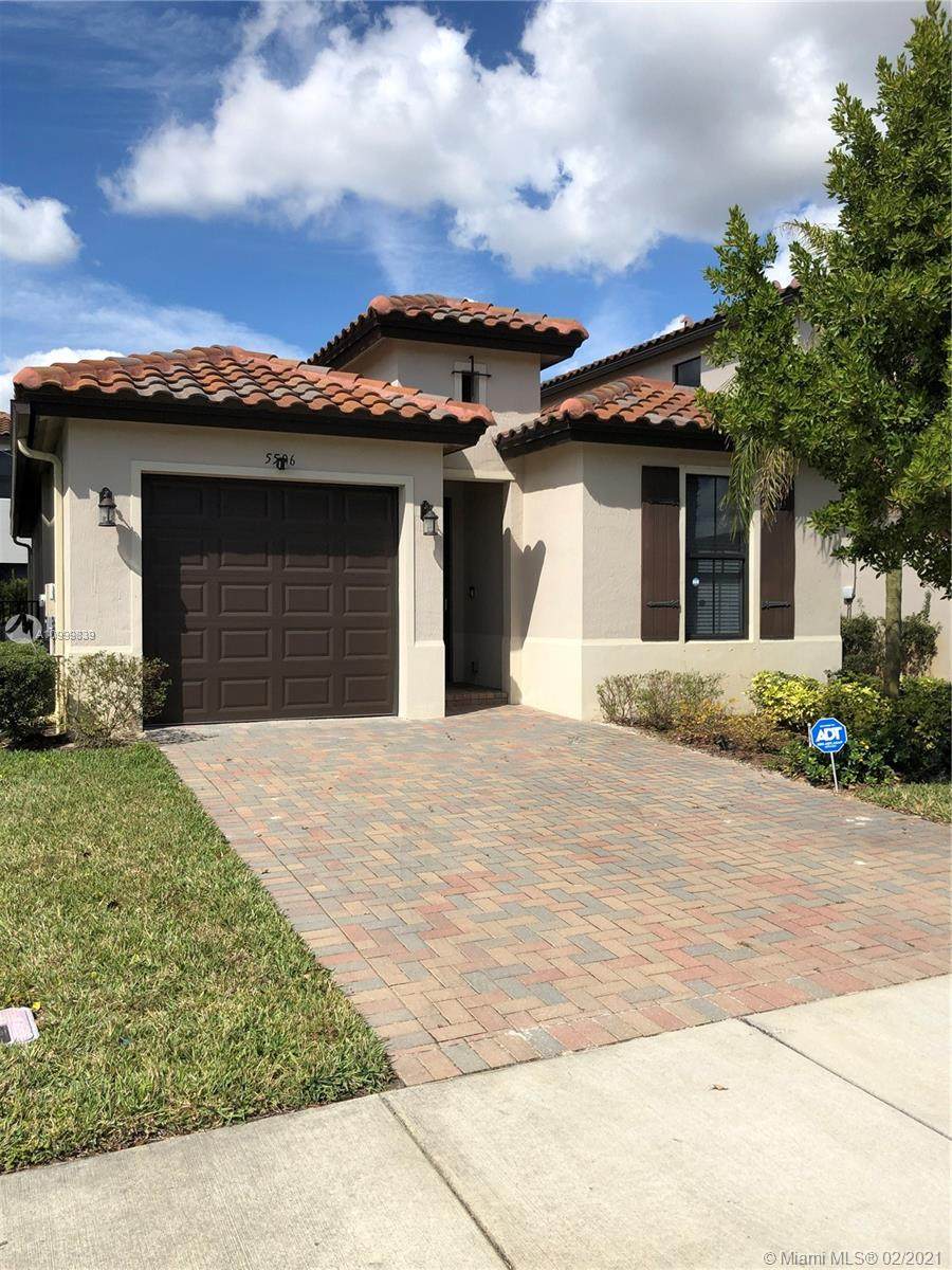 5506 Useppa Dr - Photo 1