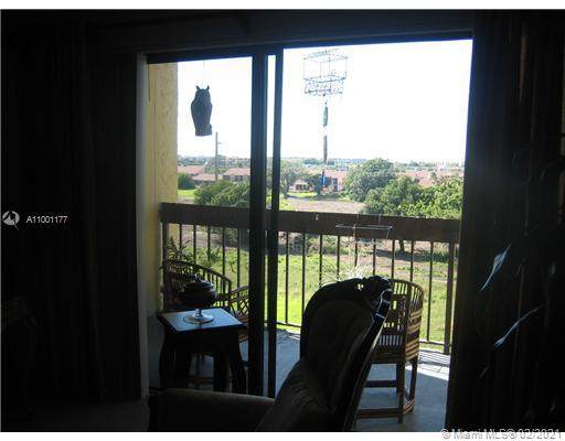 8881 Fontainebleau Bl - Photo 1