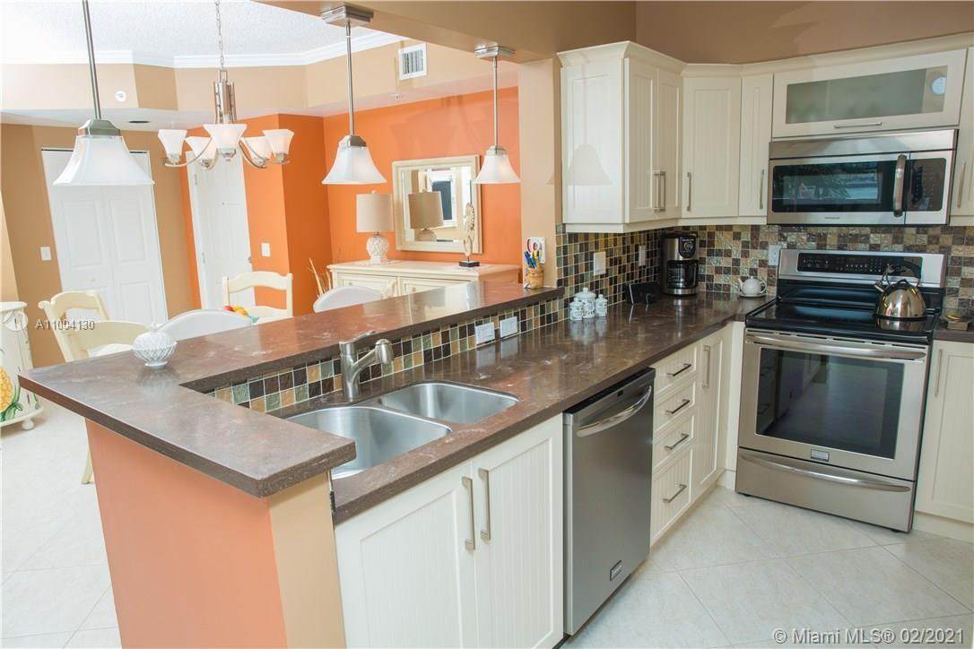 17150 Bay Rd - Photo 1