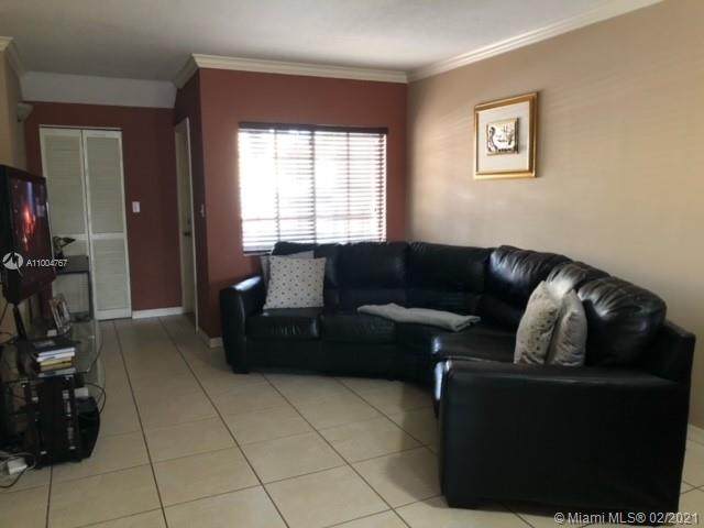 7205 173rd Dr - Photo 1