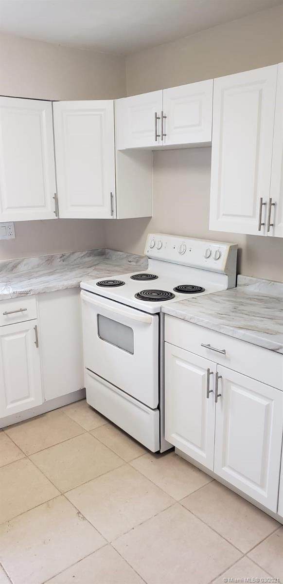 3129 13th St - Photo 1