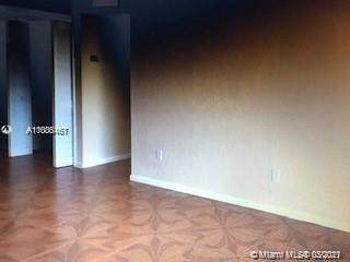 15225 6th Ave - Photo 1