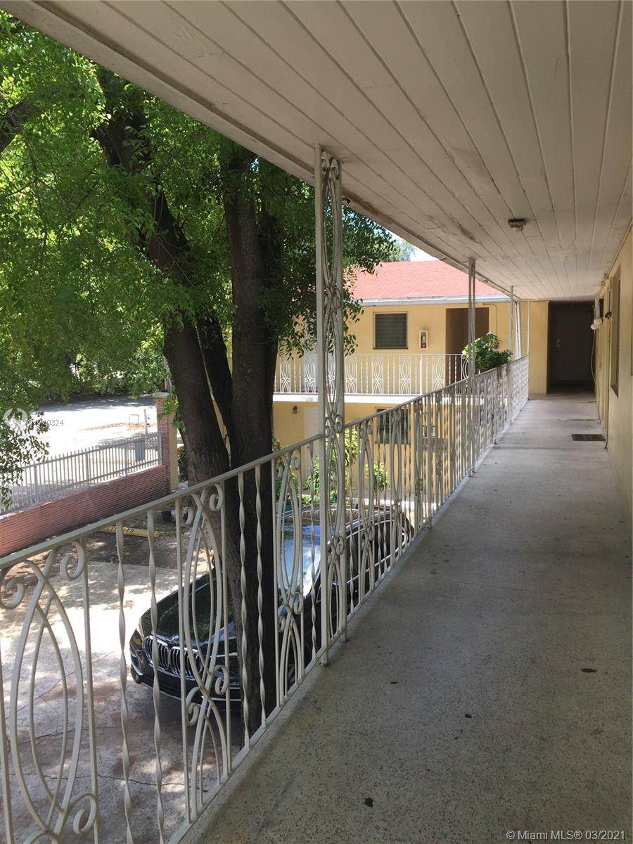 3051 3rd Ave - Photo 1