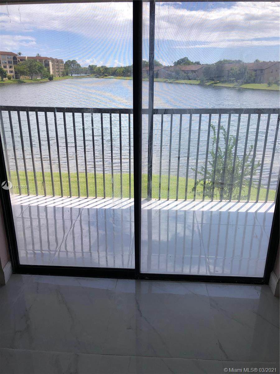 10013 Winding Lake Rd - Photo 1