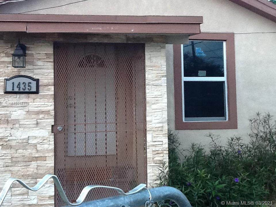 1443 68th Ter - Photo 1