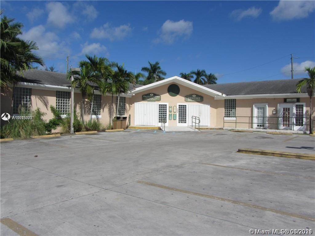 646 Palm Dr - Photo 1