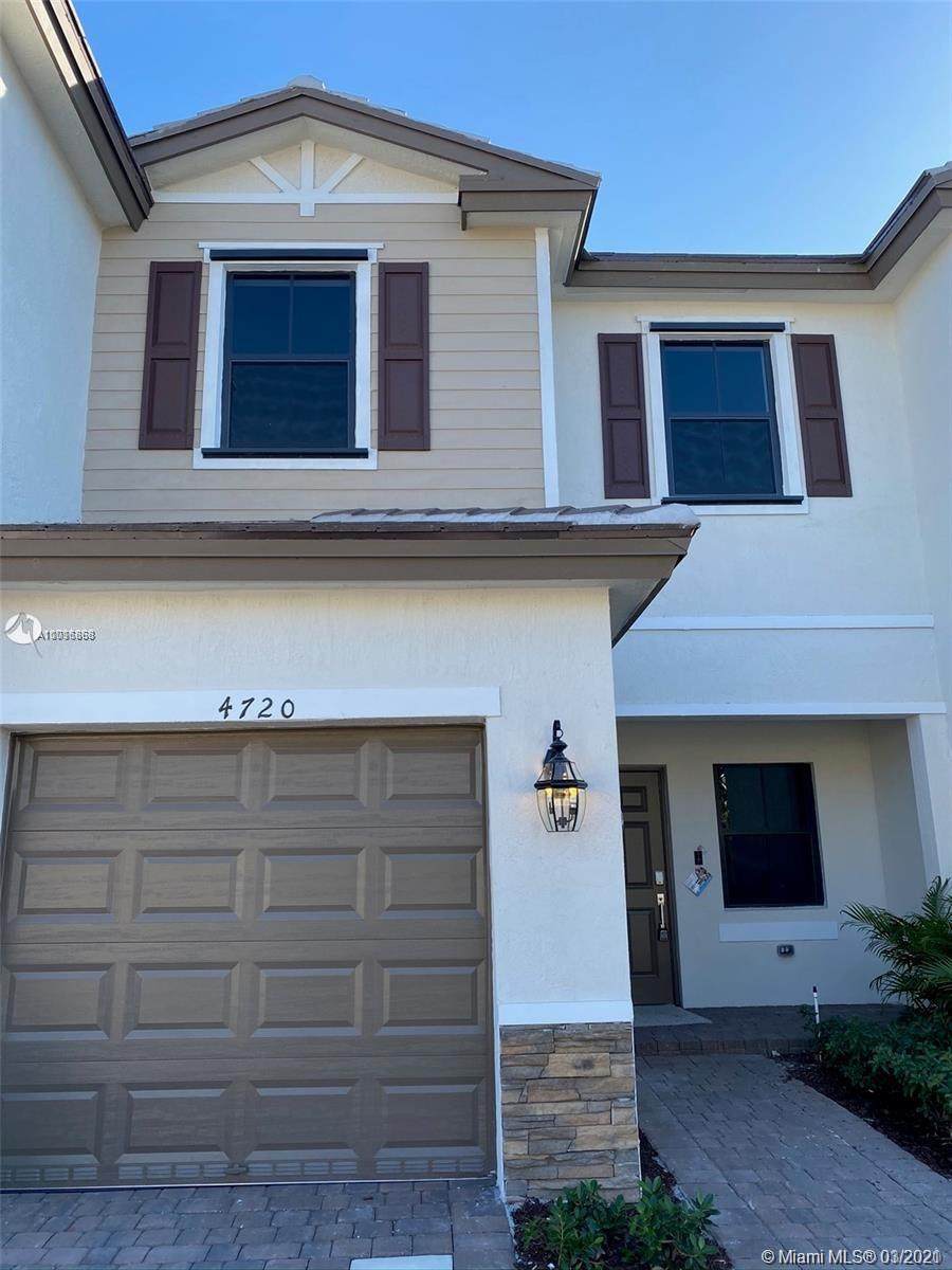 4720 Caspian Way - Photo 1