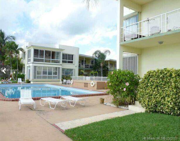 910 Bay Dr - Photo 1