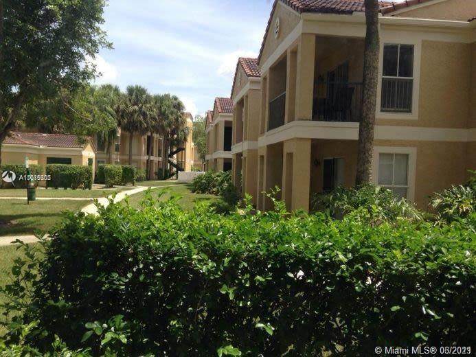 755 Riverside Dr - Photo 1