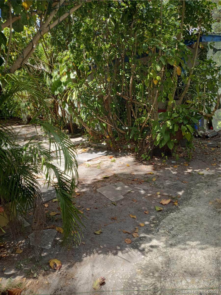 8510 32nd Ct - Photo 1