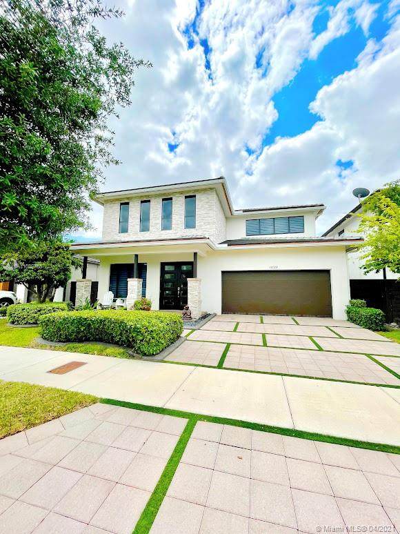 16128 SW 136th Way - Photo 1