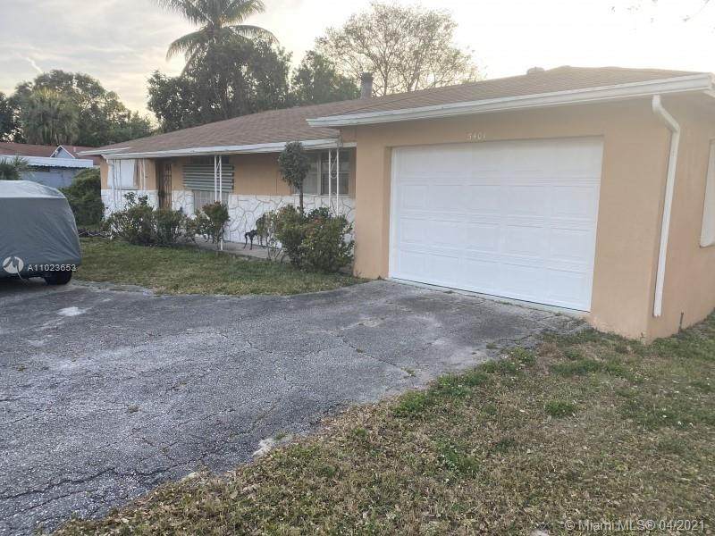 5401 Lakeshore Dr - Photo 1