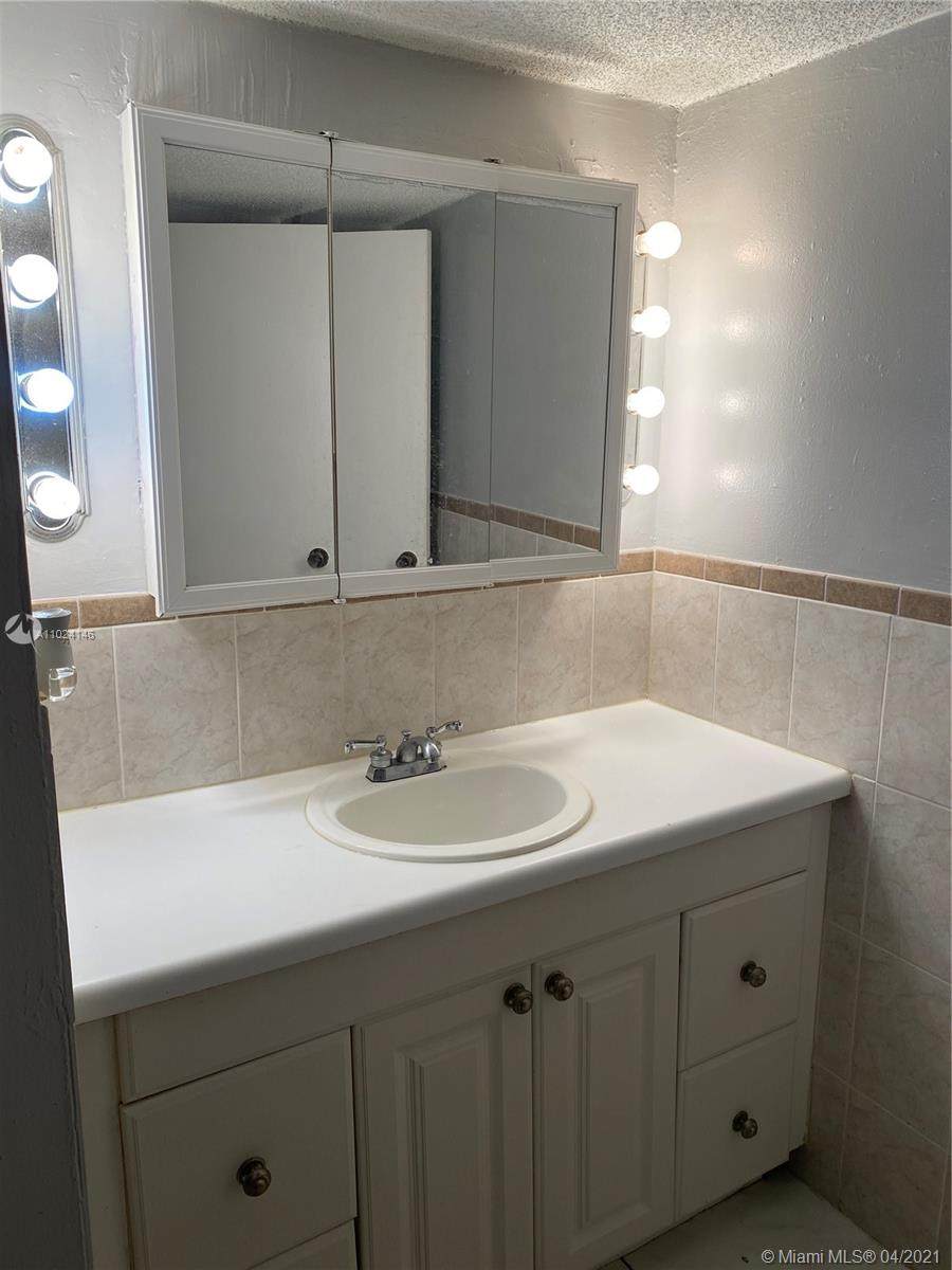 4848 24th Ct - Photo 1