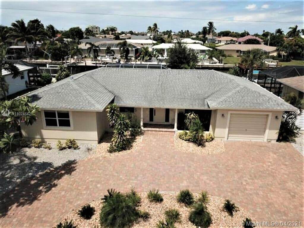 1140 Martinique Ct - Photo 1