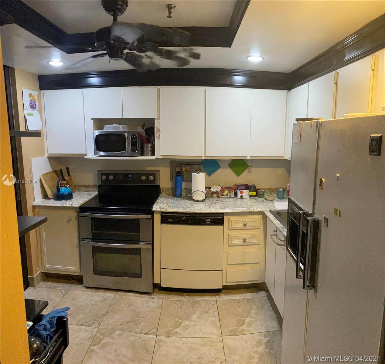 671 195th St - Photo 1